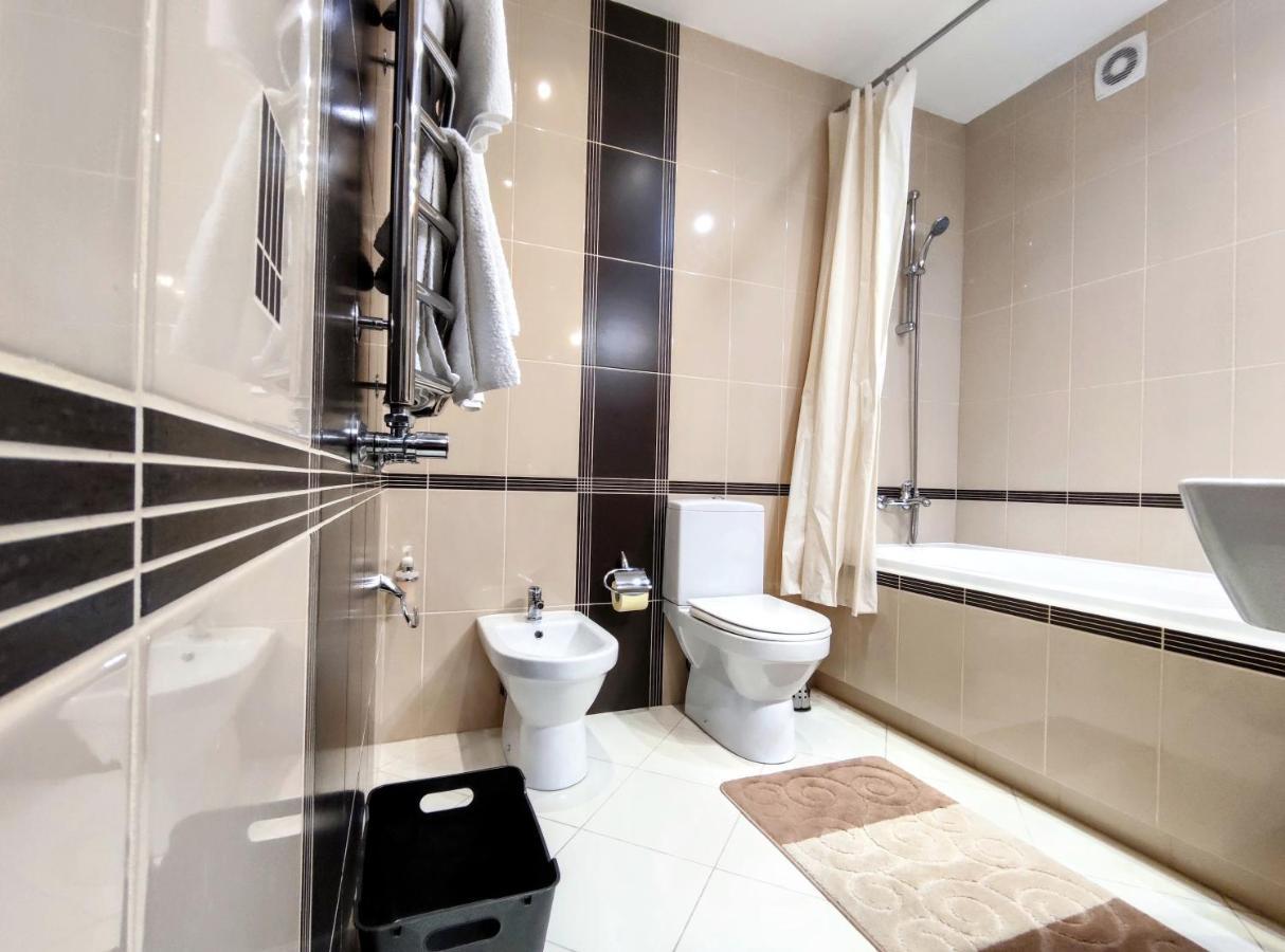Positive Apartment Lviv Exterior photo